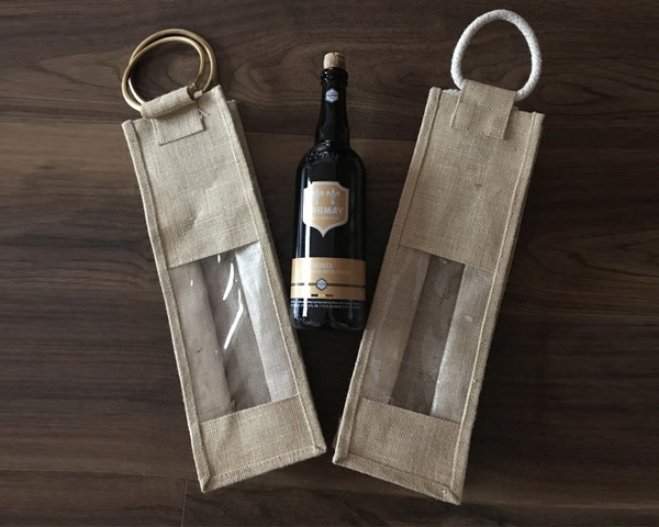 2 bottle bags and 1 wine bottle image